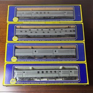 AHM New York Central 1930’s HO Scale 4 Piece Passenger Car Set (New)